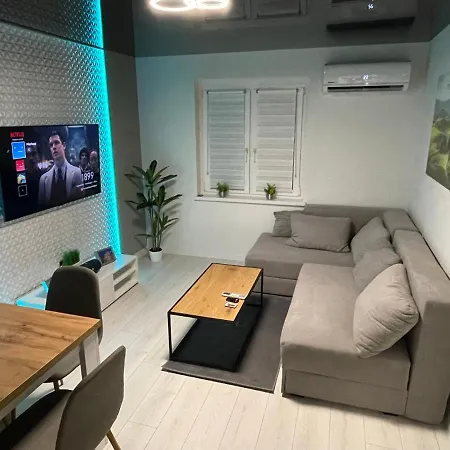 Nadbrzezna Apartman *